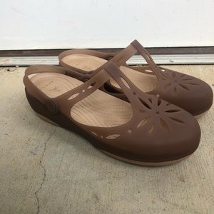 Croc Carlie Cut Out Clog Sz 10